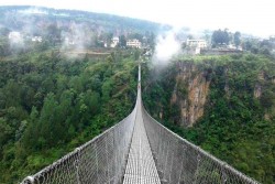 पुल मर्मत नहुँदा दुर्घटनाको जोखिम